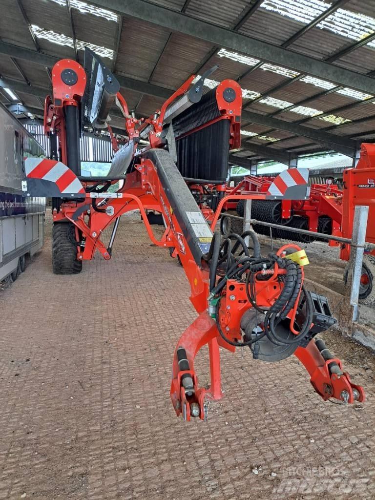 Kuhn Merge Maxx テッダー・テッダーレーキ
