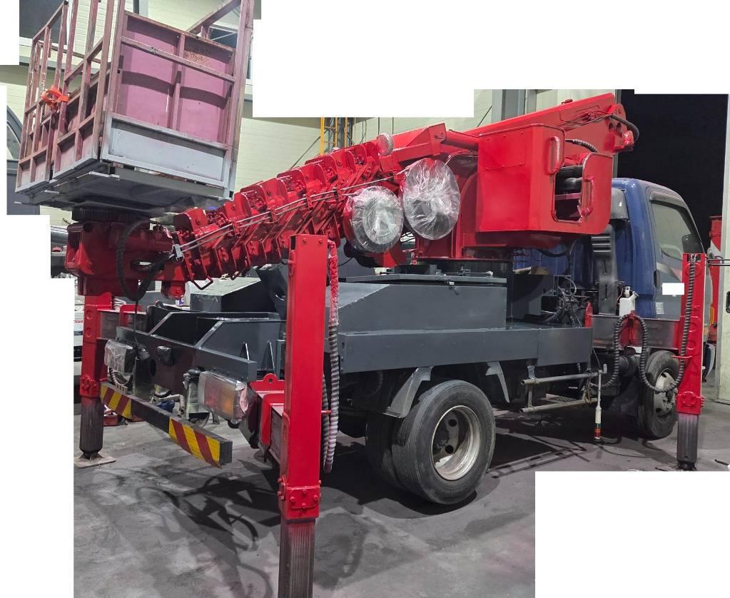 Novas 350QS トラック高所作業車