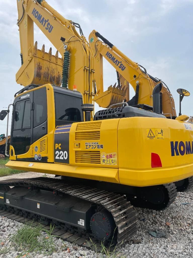 Komatsu PC 220 大型油圧ショベル12t以上（パワーショベル・ユンボ）