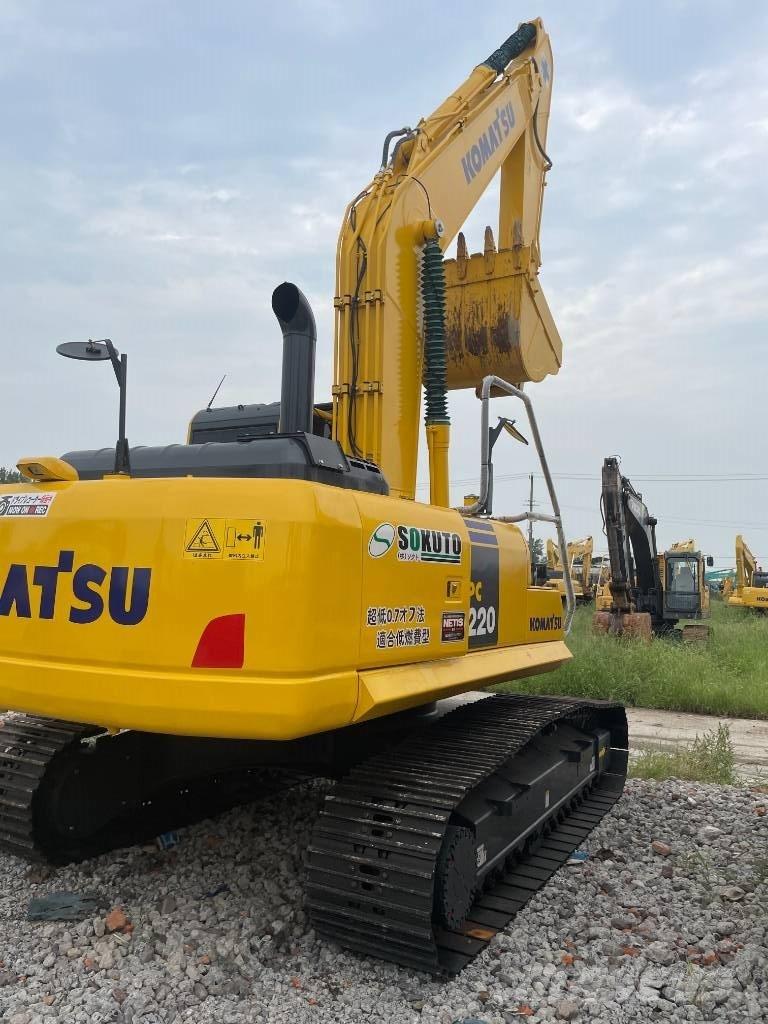 Komatsu PC 220 大型油圧ショベル12t以上（パワーショベル・ユンボ）