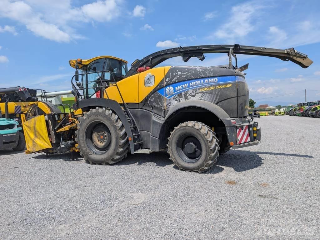 New Holland FR 650 自走式フォレージハーベスター