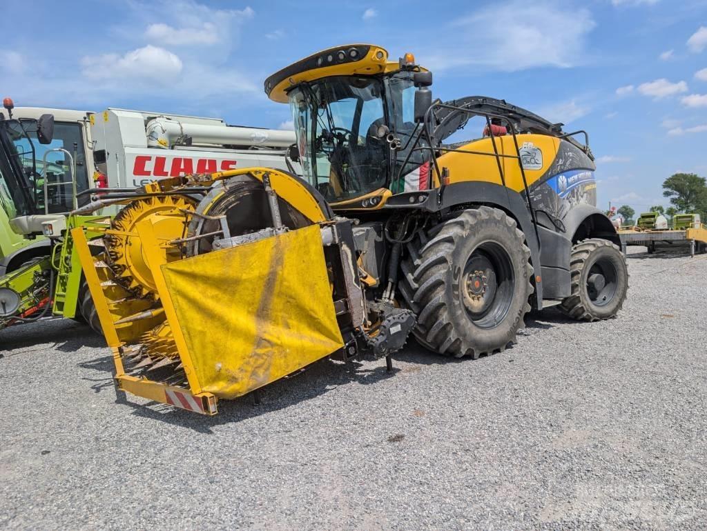 New Holland FR 650 自走式フォレージハーベスター