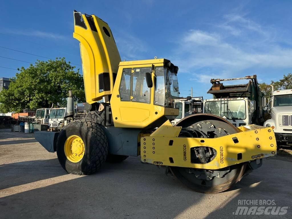 Bomag BW 219 D H-4 振動ローラ