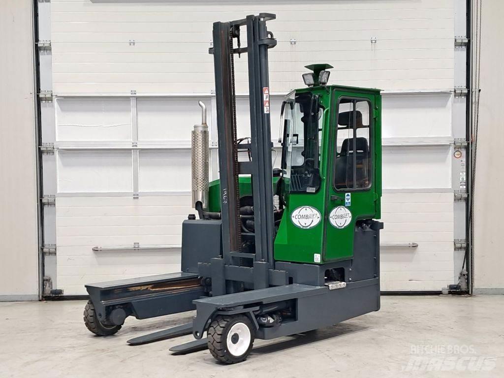 Combilift C3000 サイドローダー