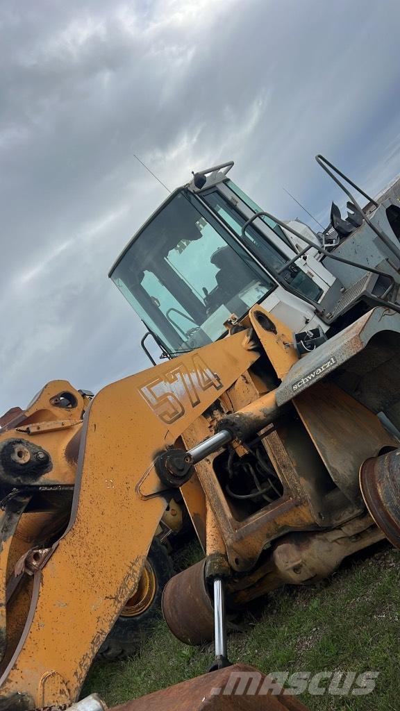 Liebherr L 574 シャーシ及びサスペンション