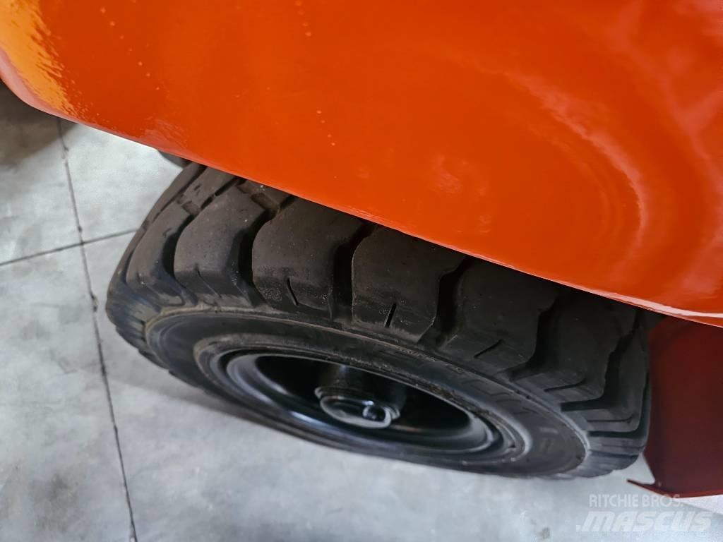 Toyota 02-8 FG F 20 LPGフォークリフト