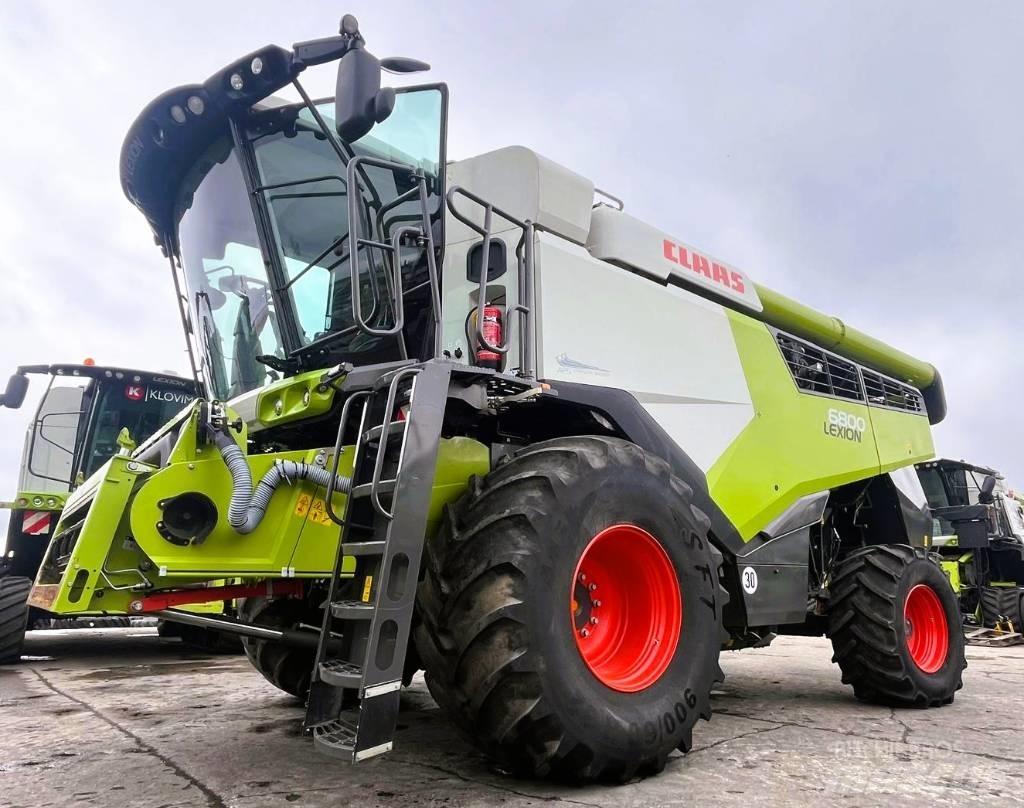 CLAAS Lexion 6800 コンバイン