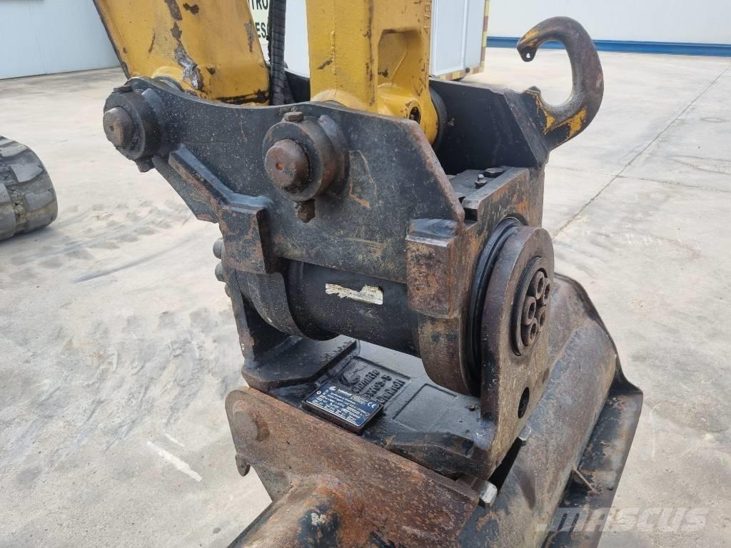 CAT 305E2 ミニ油圧ショベル 7t以下（ミニユンボ・ミニディガー）