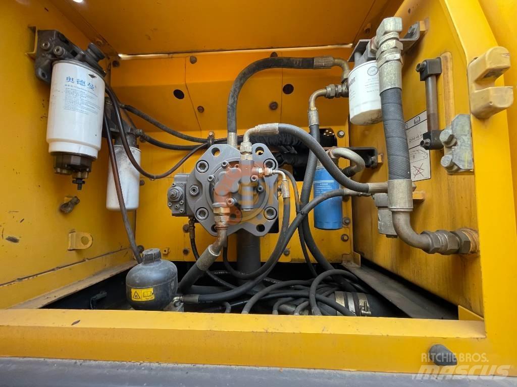 Volvo EC 210 B LC 大型油圧ショベル12t以上（パワーショベル・ユンボ）