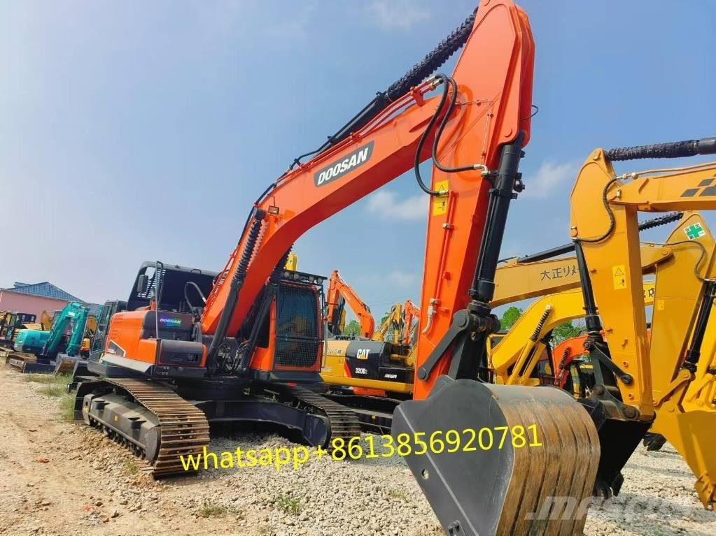 Doosan DX 225 大型油圧ショベル12t以上（パワーショベル・ユンボ）