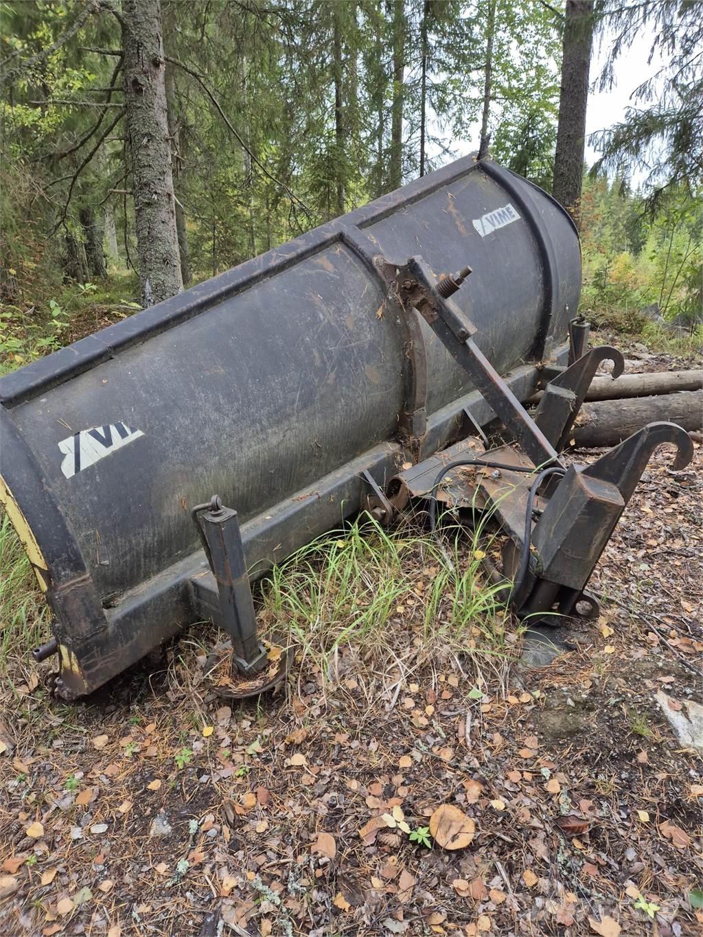  VIME 3400 スノーブレードとプラウ