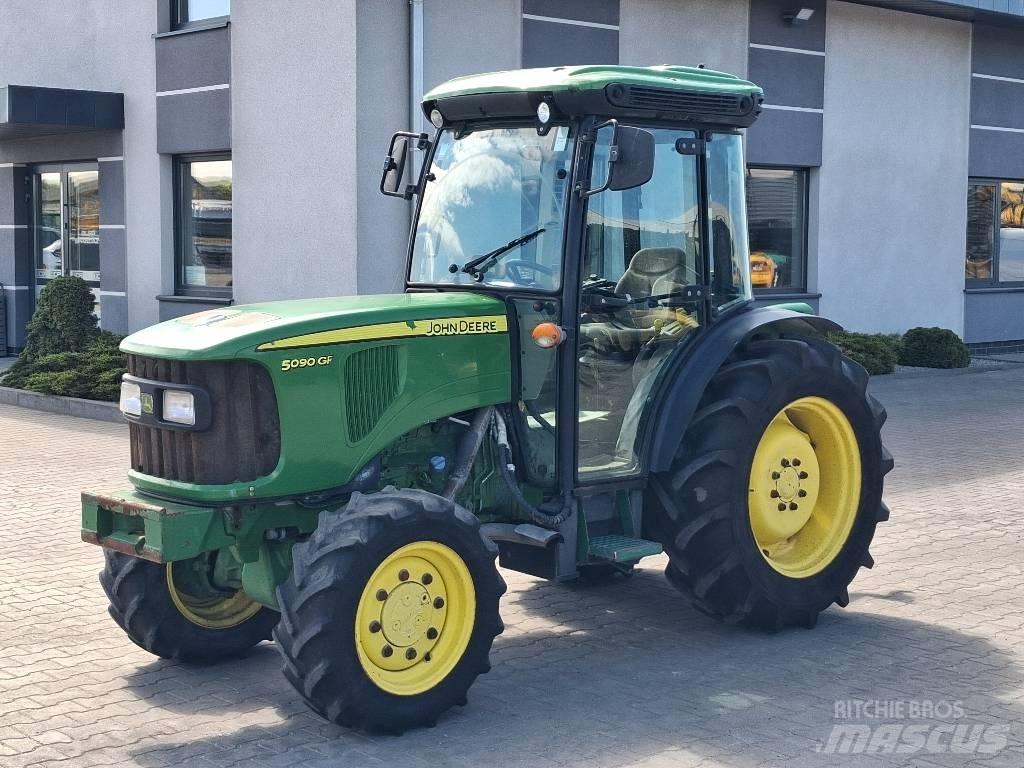 John Deere 5090 GF トラクター