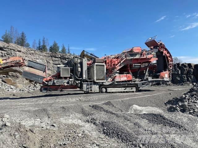 Sandvik UH550e 自走式クラッシャー