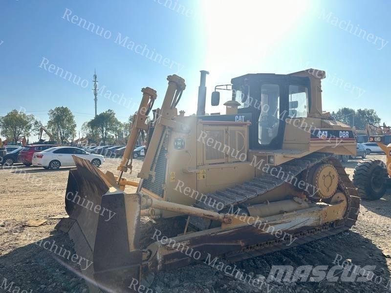 CAT D 8 R ブルドーザー