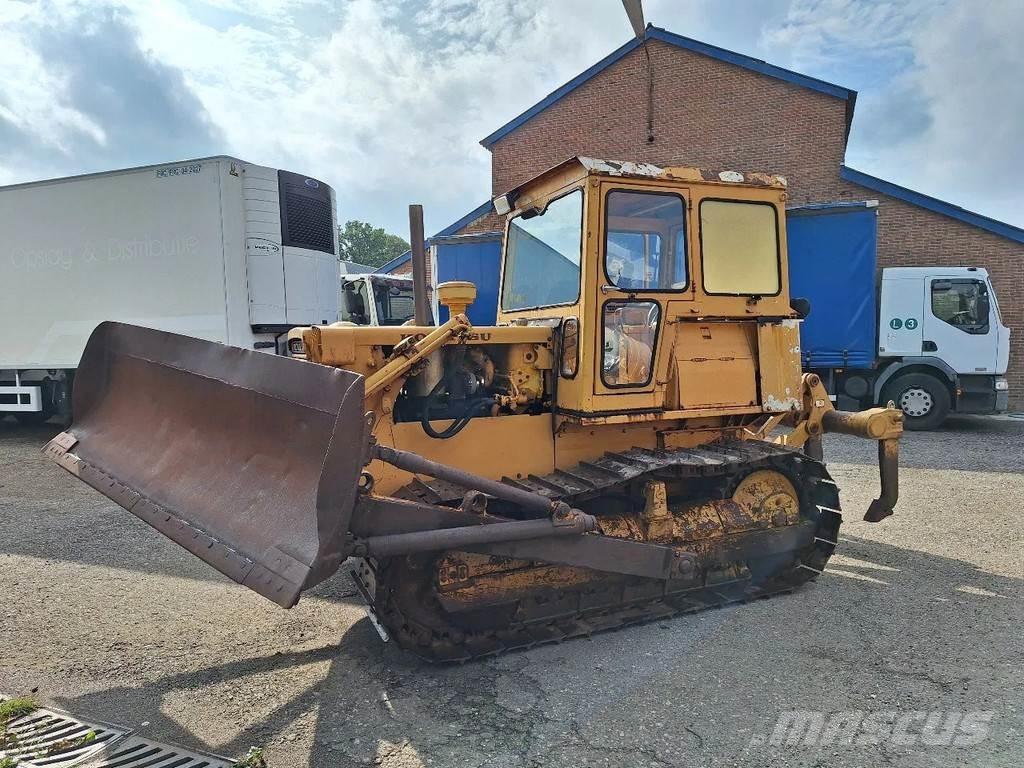 Komatsu D45-1 ブルドーザー