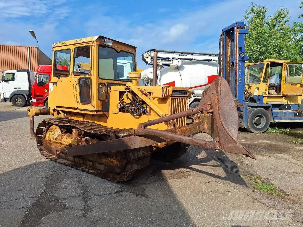 Komatsu D45-1 ブルドーザー