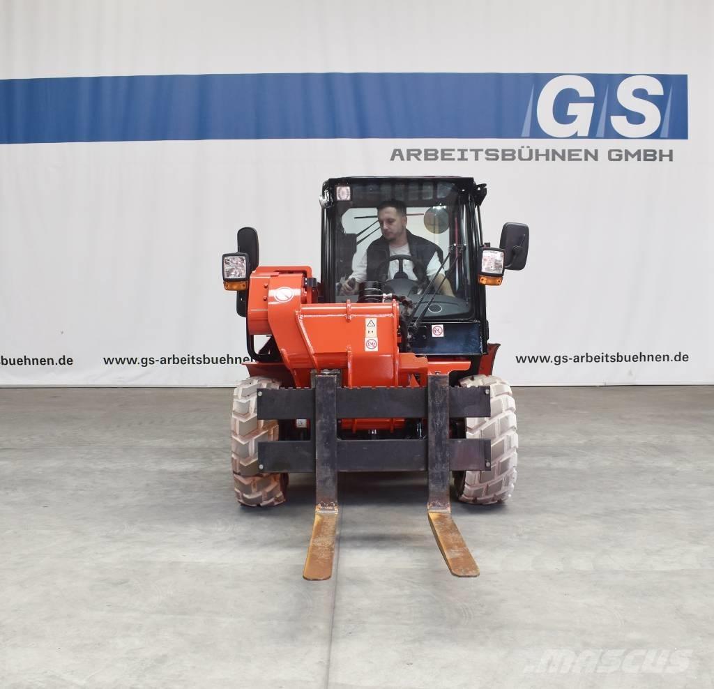 JCB 520-40 4WS テレスコーピックハンドラー