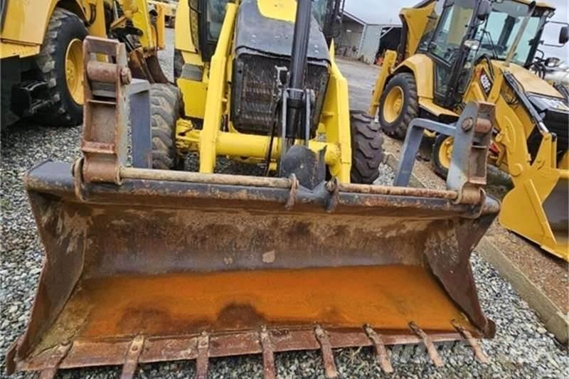 CAT 422E TLB バックホーローダー
