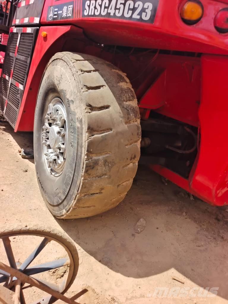 Sany SRSC 45 C30 リーチスタッカー