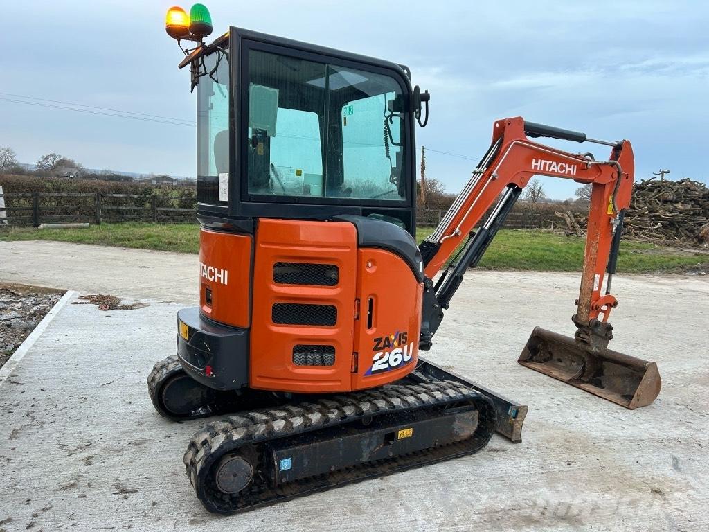 Hitachi ZX 26 U-6 ミニ油圧ショベル 7t以下（ミニユンボ・ミニディガー）
