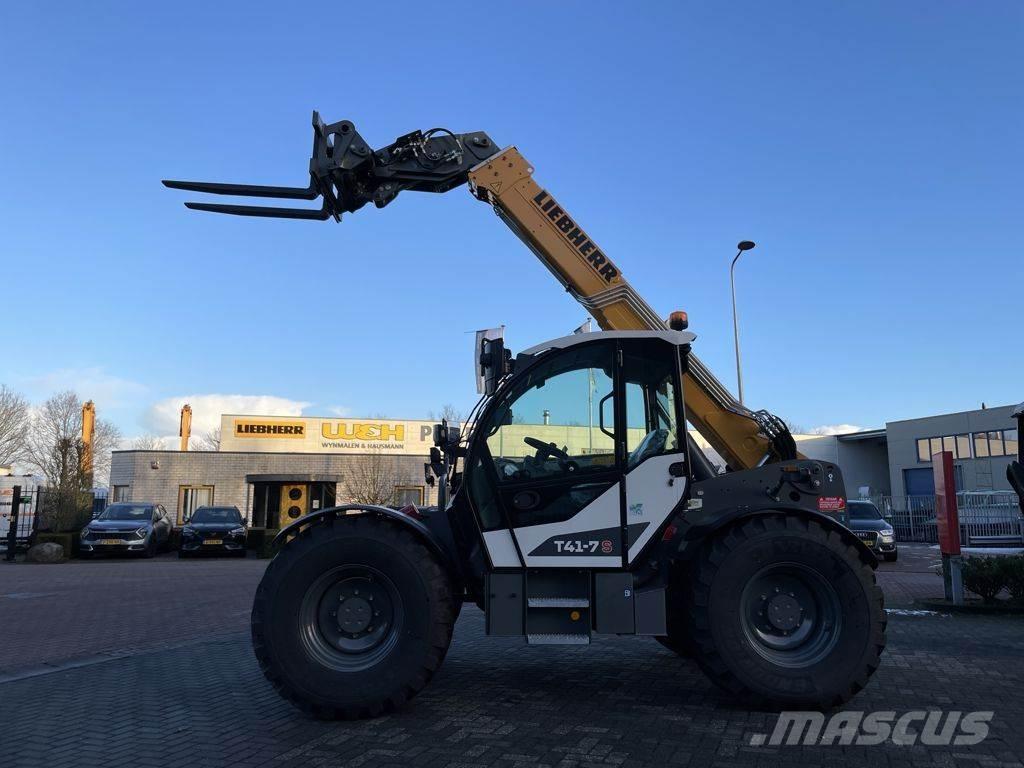 Liebherr T41-7 テレスコーピックハンドラー