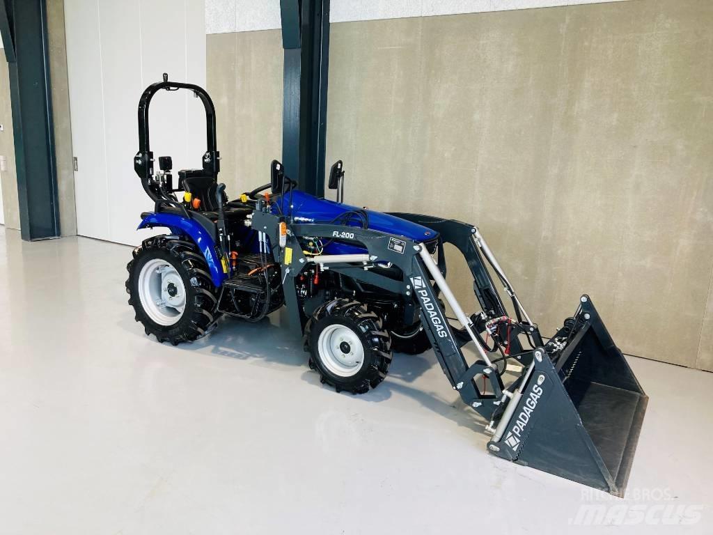 Farmtrac 26 H 4WD トラクター