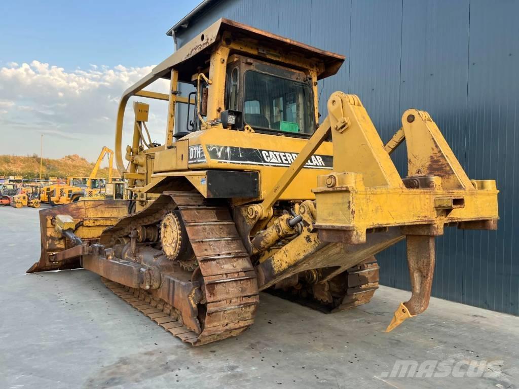 CAT D7H ブルドーザー