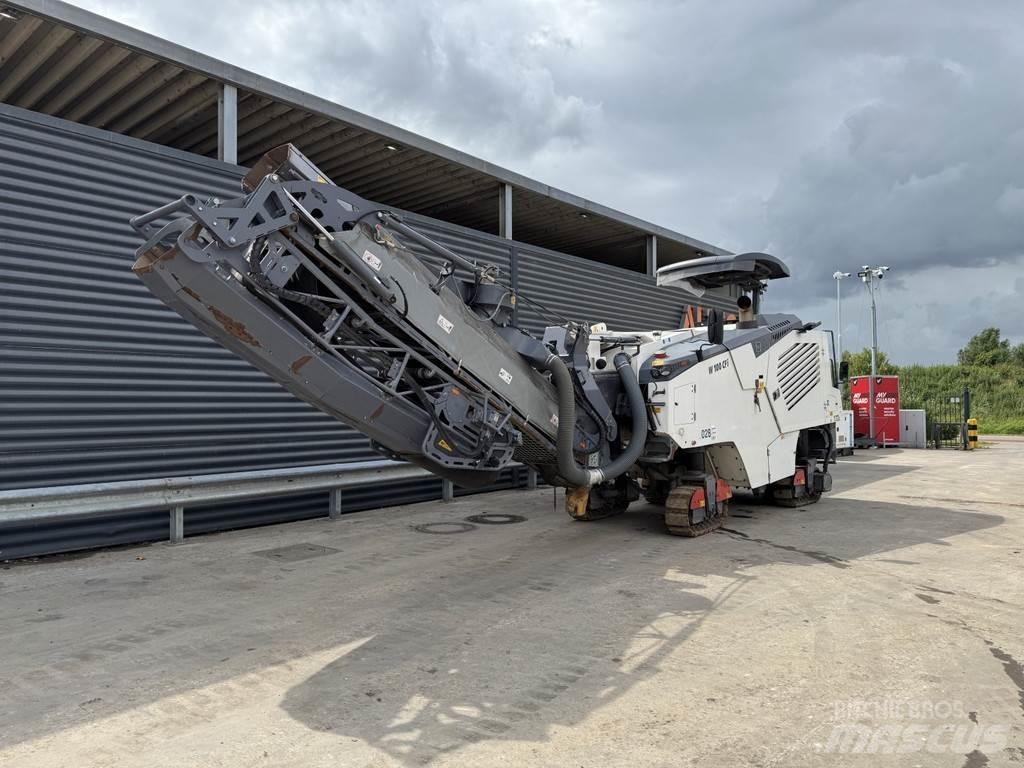 Wirtgen W 100 CFI アスファルトコールドミリングマシーン