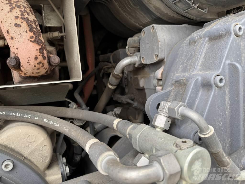 Wirtgen W 100 CFI アスファルトコールドミリングマシーン