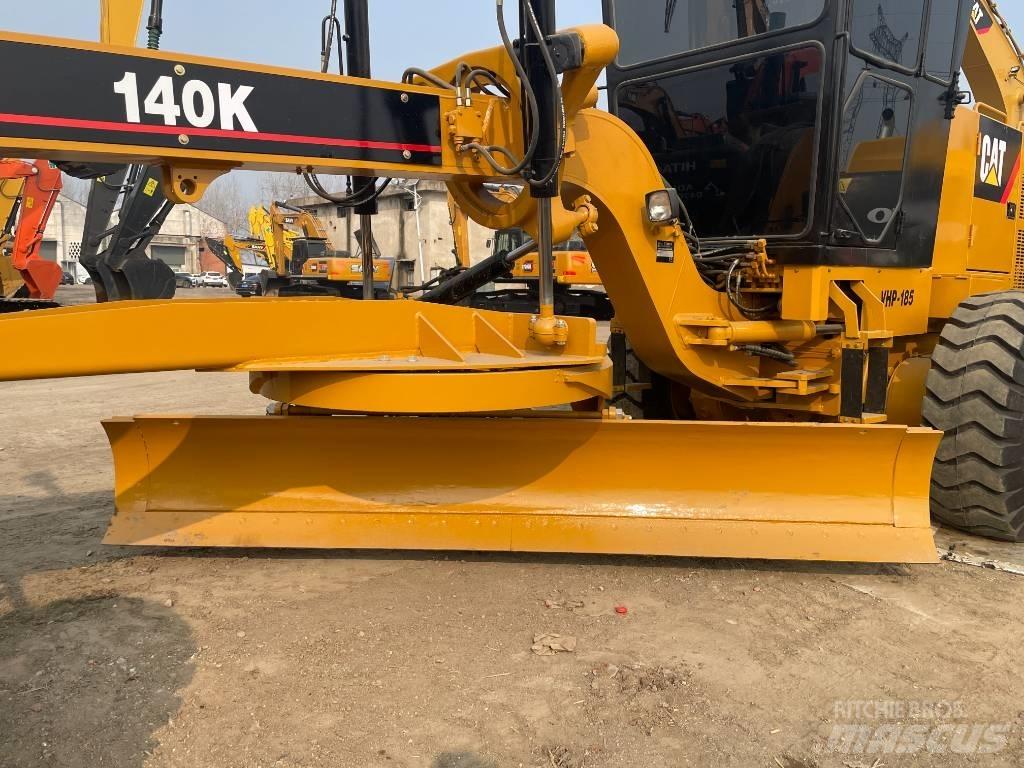 CAT 140 K モーターグレーダー