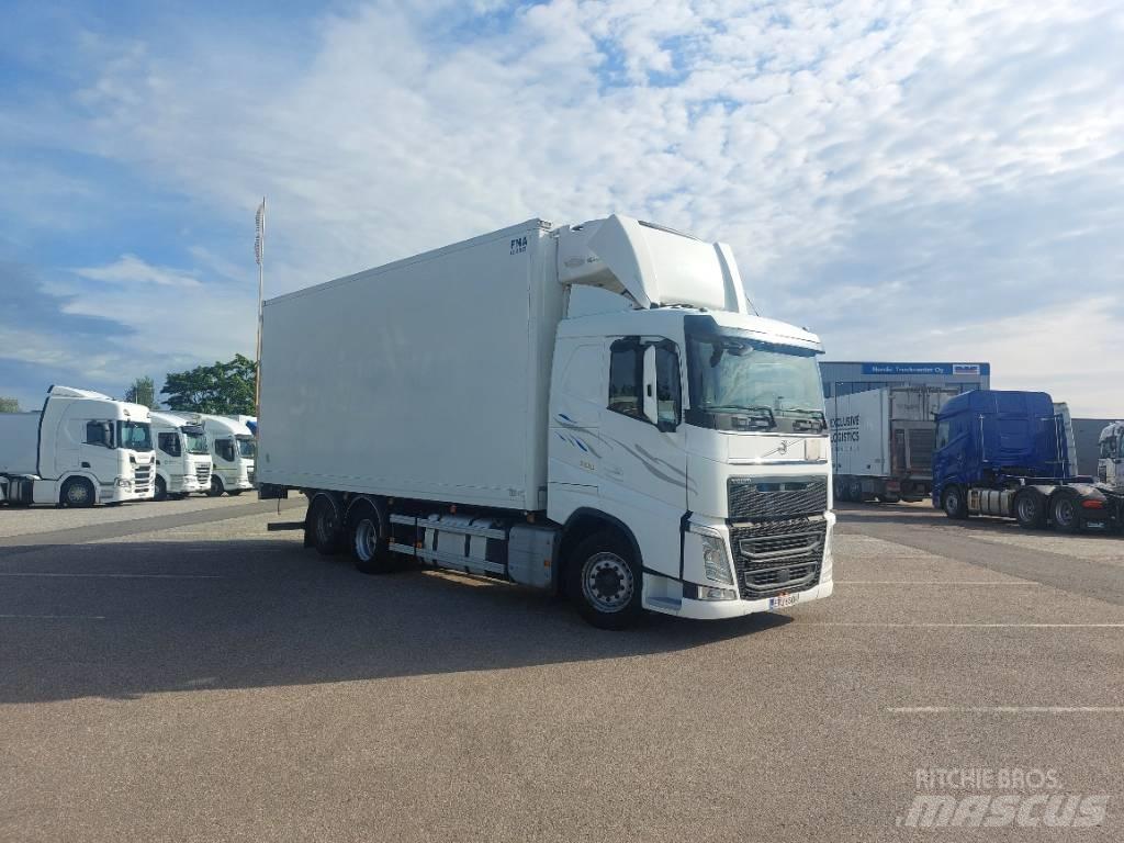 Volvo FH13 500 6x2 冷凍冷蔵車