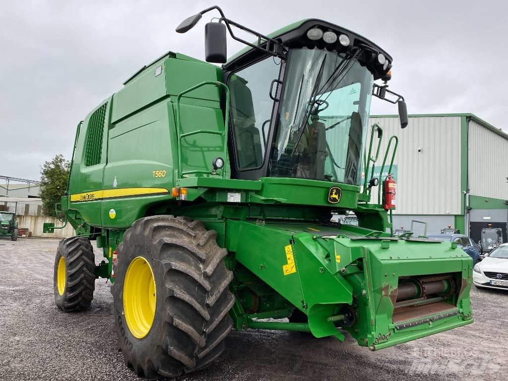 John Deere T 560 コンバイン