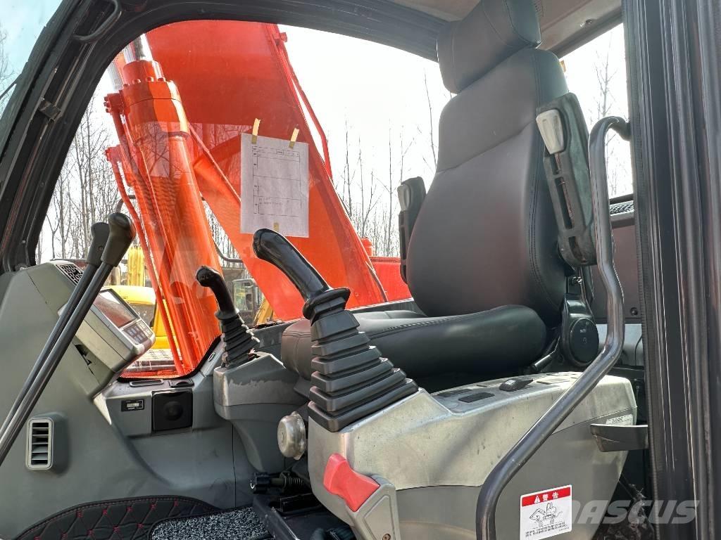 Doosan DX160LC 大型油圧ショベル12t以上（パワーショベル・ユンボ）