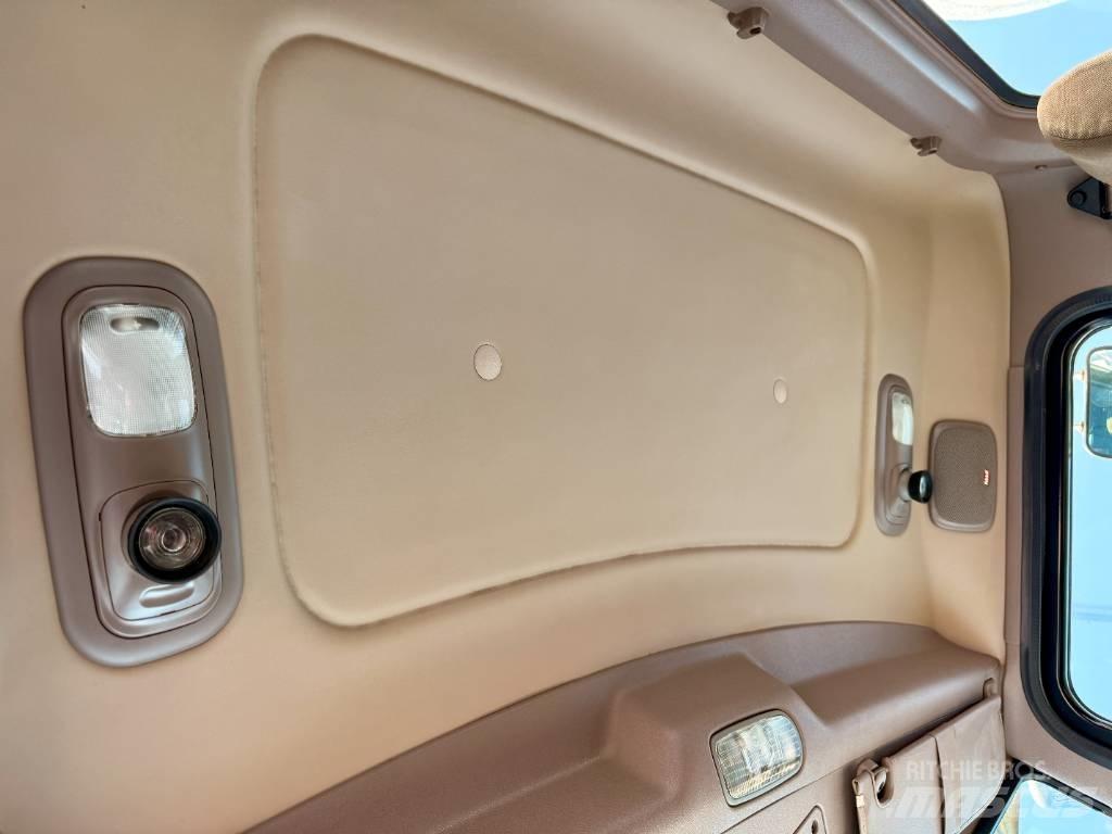 Peterbilt 388 中古トラクターヘッド | トレーラーヘッド