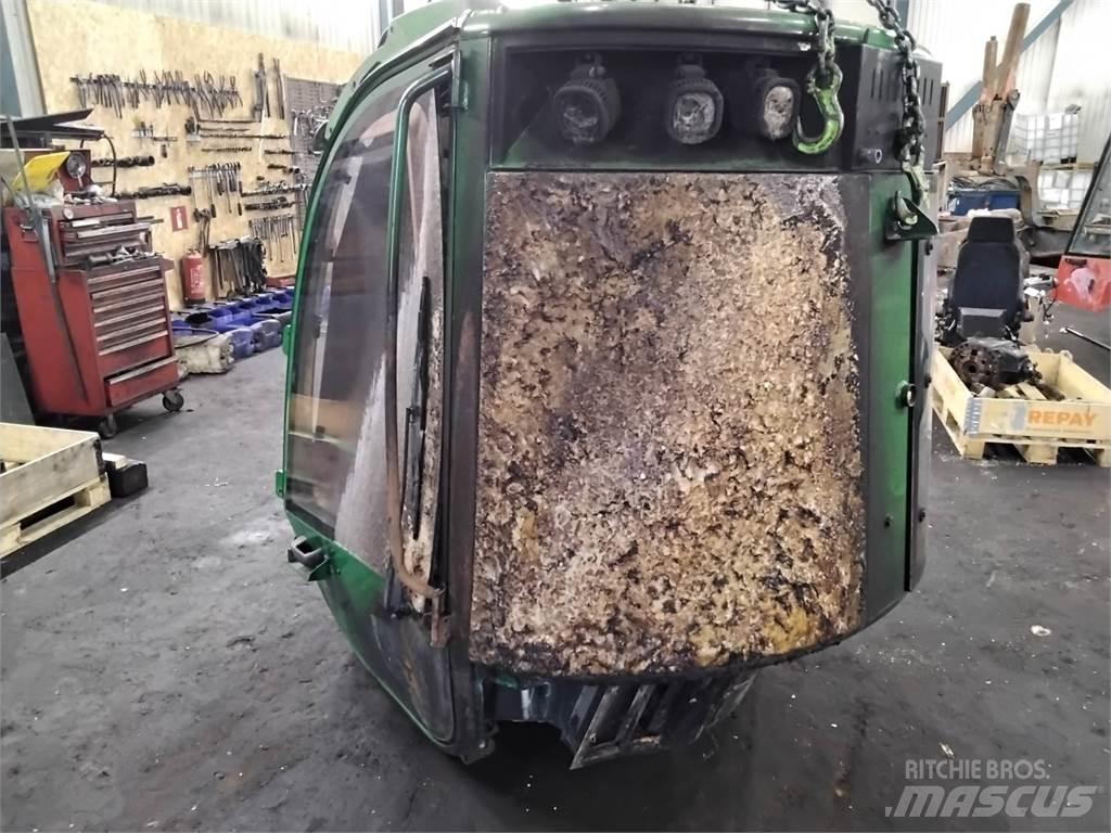 John Deere 1470G キャビン及び内装