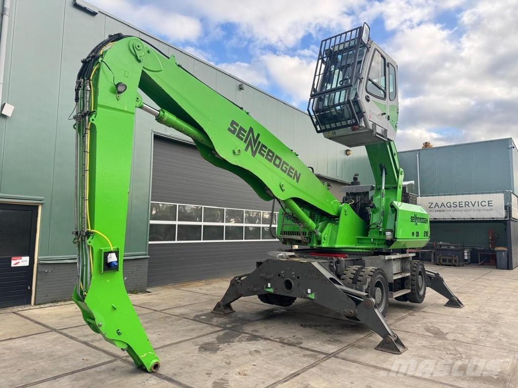 Sennebogen 818M 廃棄物／工業産廃処理機