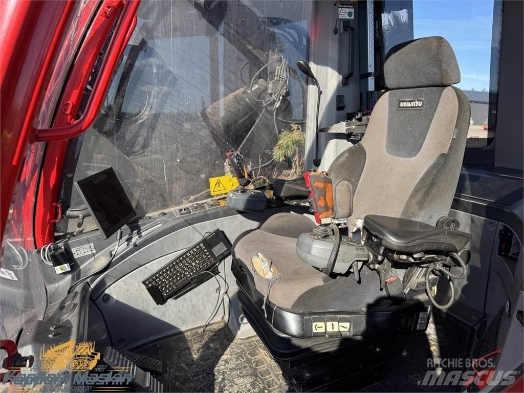 Komatsu 951 ハーベスター