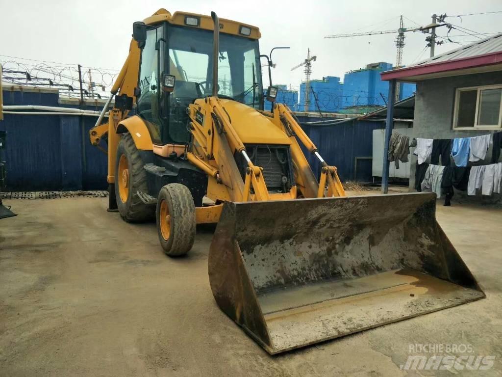 JCB 3CX バックホーローダー