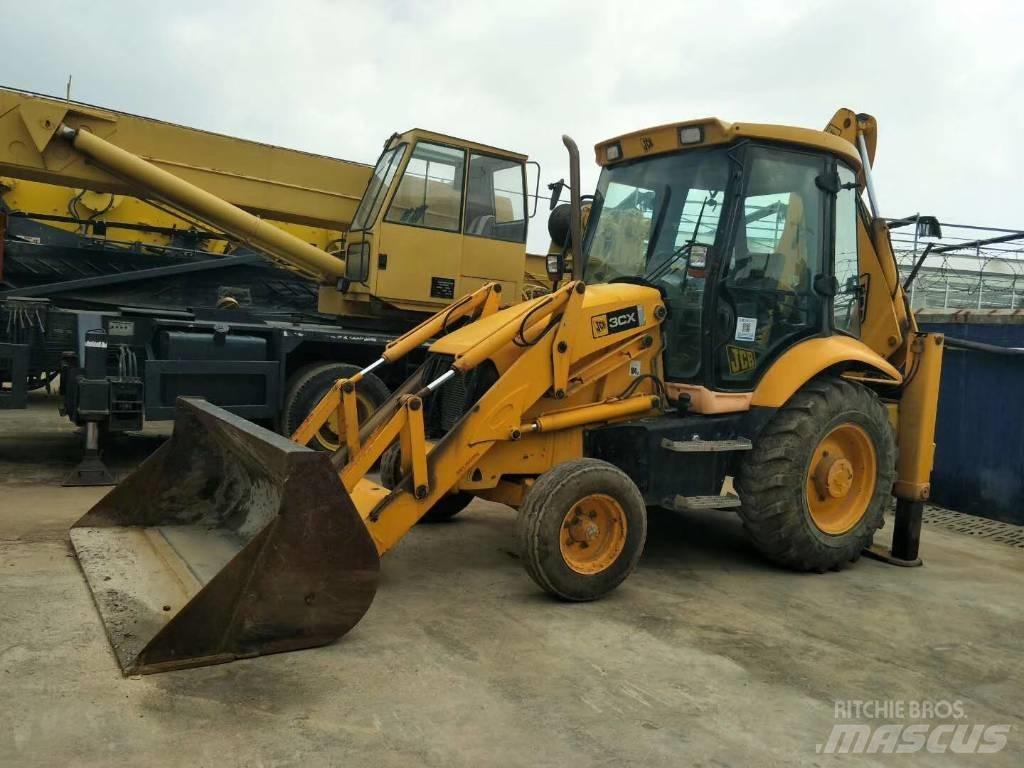 JCB 3CX バックホーローダー