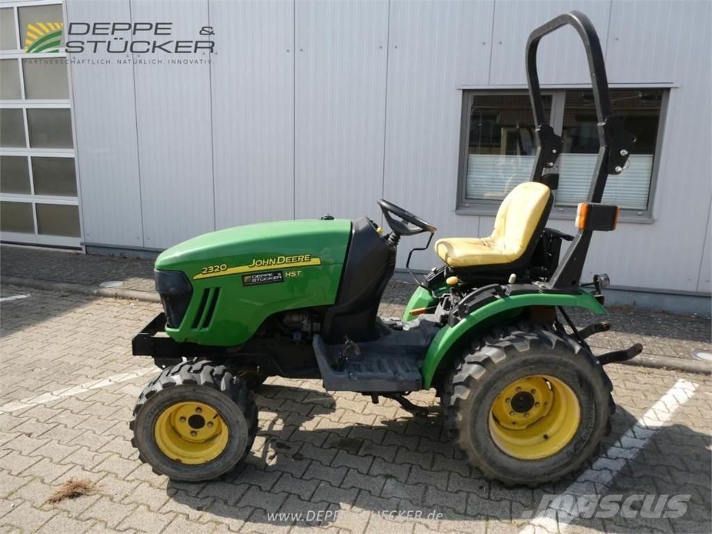 John Deere 2320 コンパクトトラクター