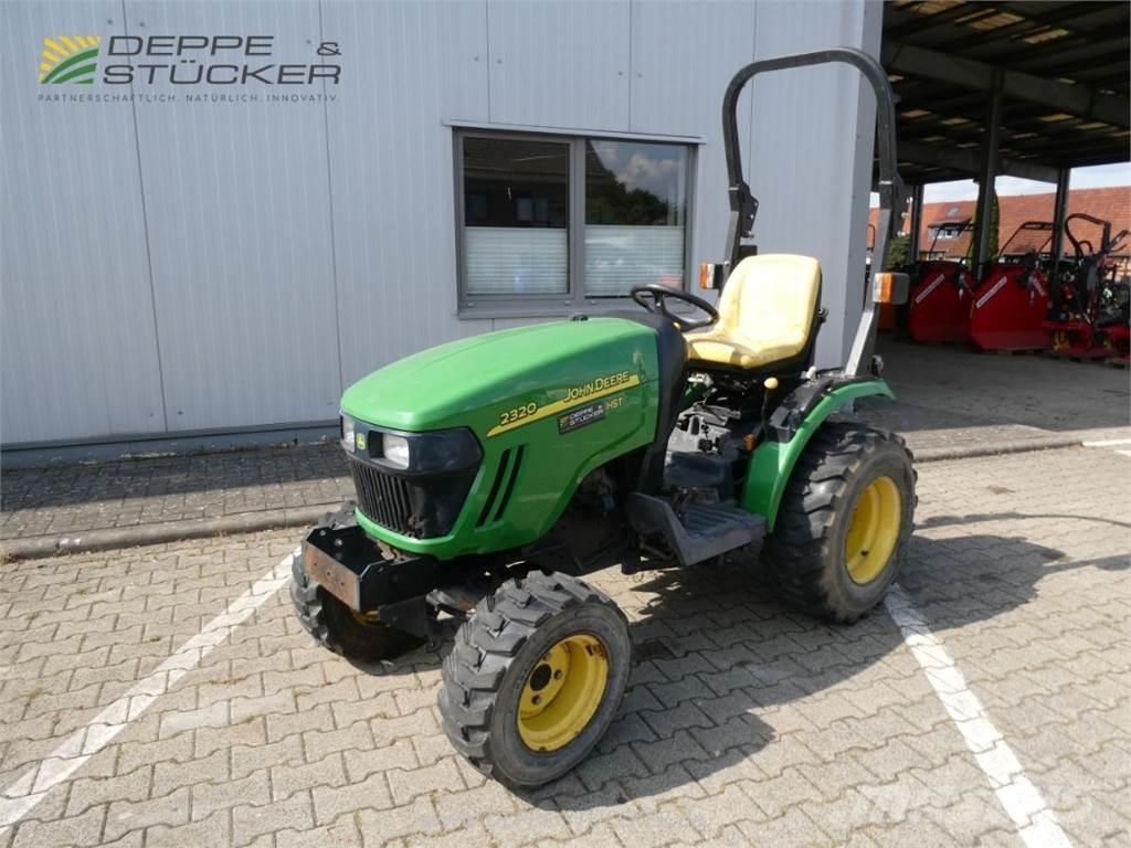 John Deere 2320 コンパクトトラクター