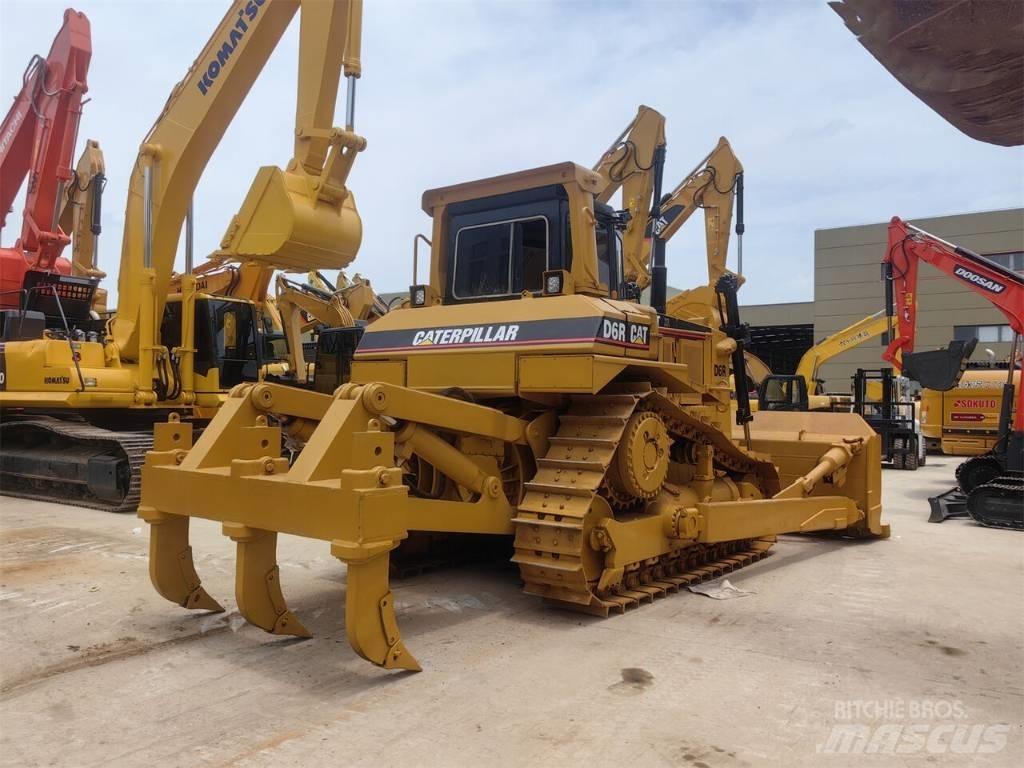 CAT D 6 R ブルドーザー