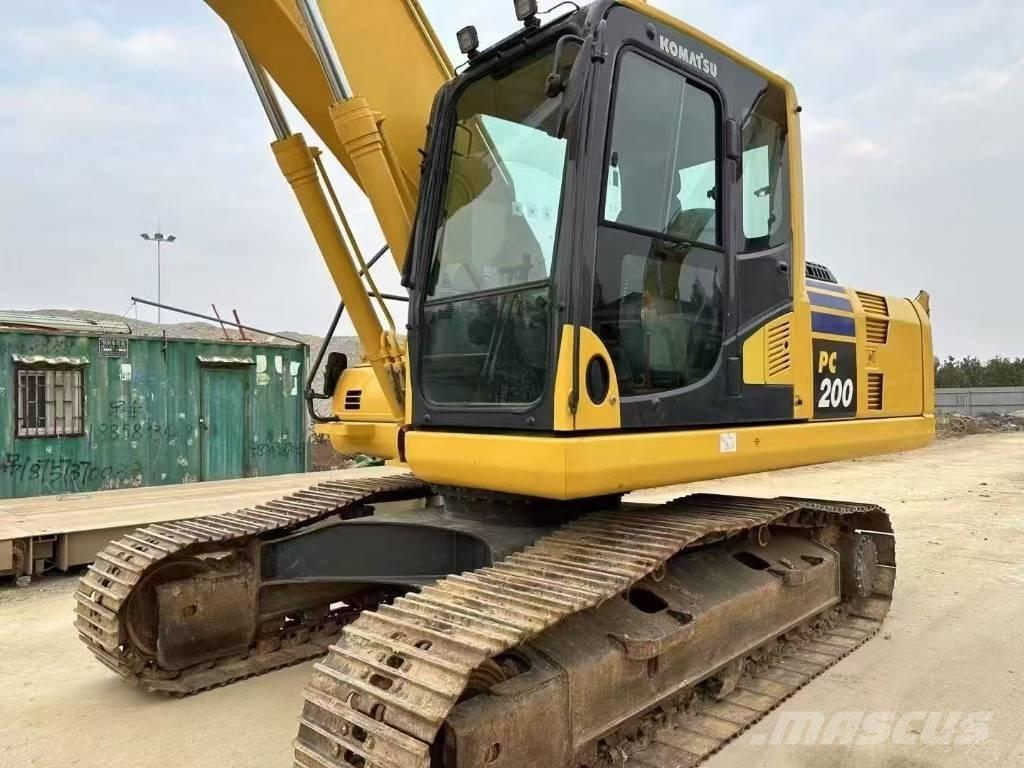 Komatsu PC 200 大型油圧ショベル12t以上（パワーショベル・ユンボ）