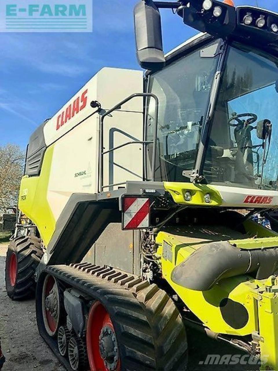 CLAAS trion 730tt コンバイン