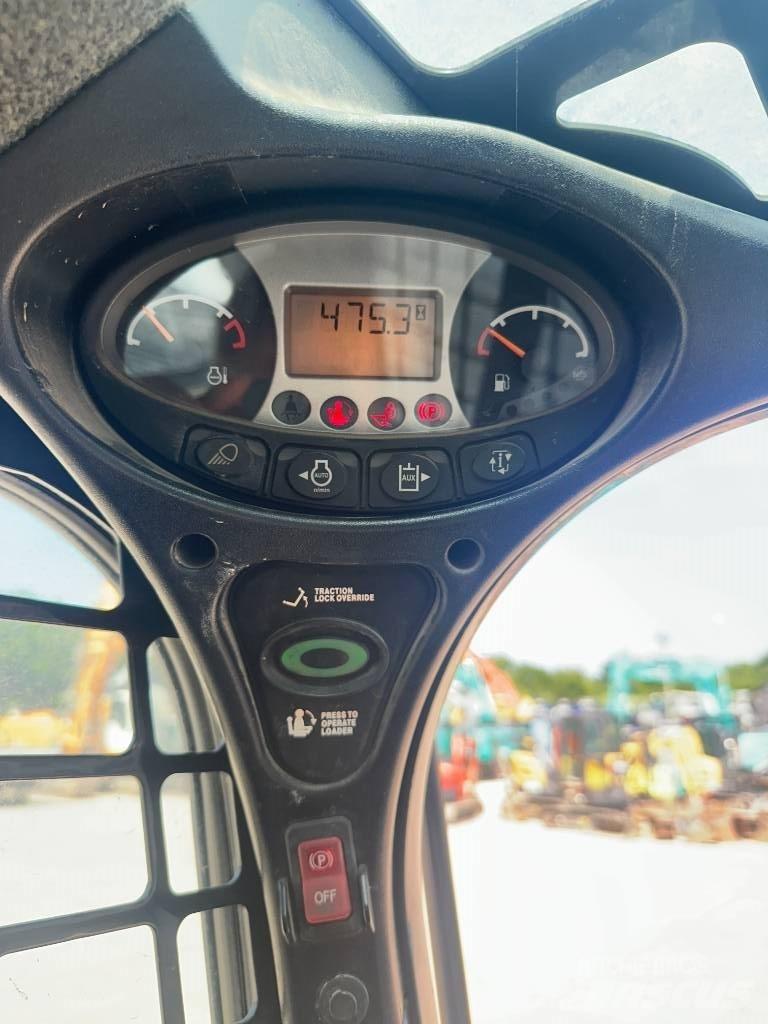 Bobcat S 450 スキッドステアローダー