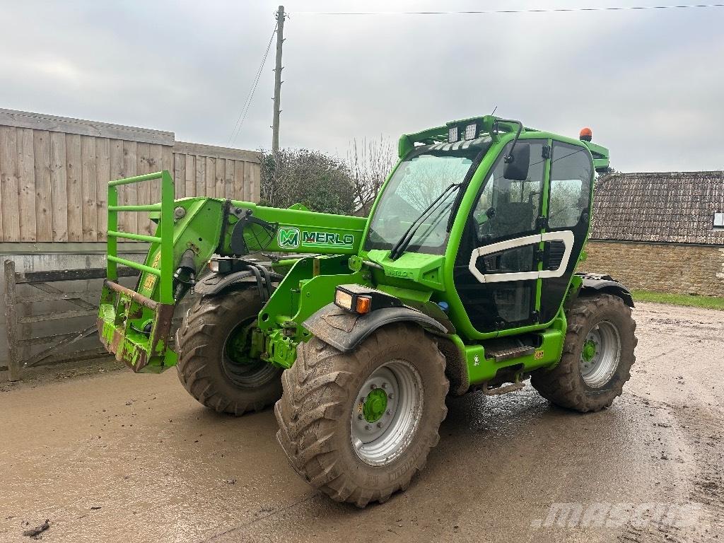 Merlo 42.7 テレスコーピックハンドラー