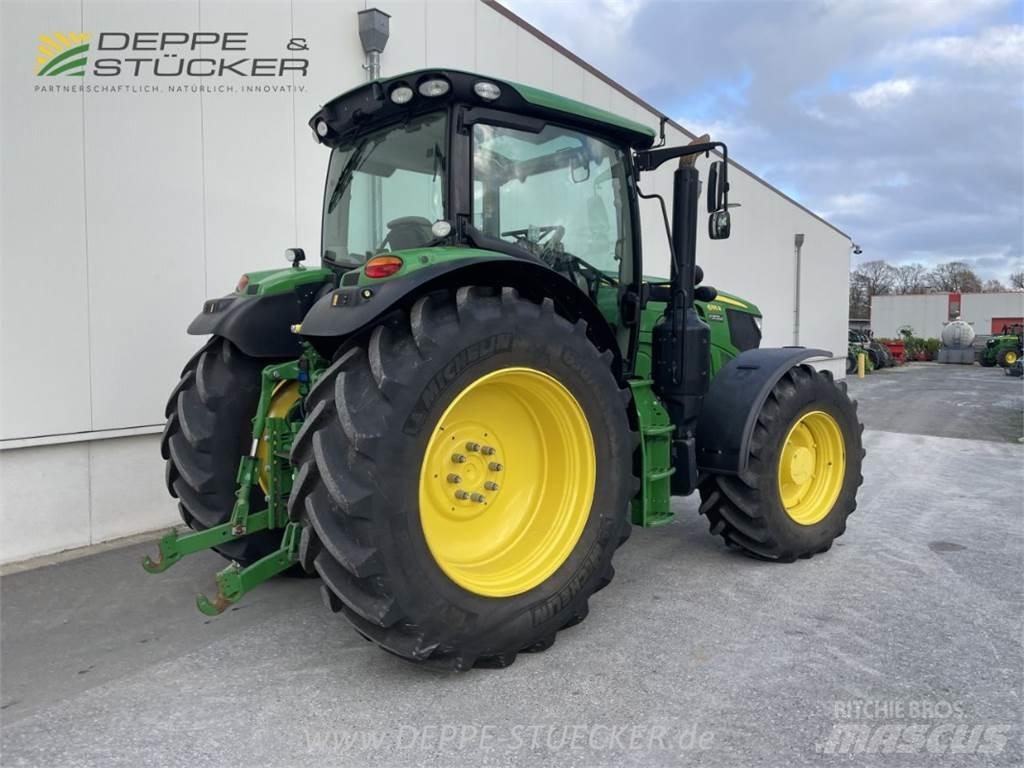 John Deere 6155R トラクター