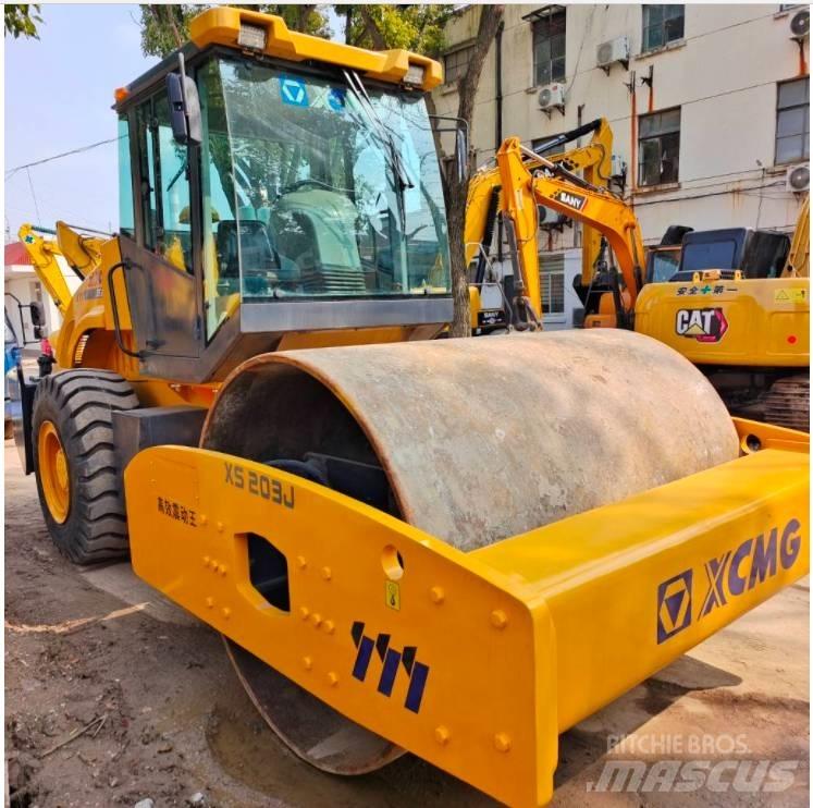 XCMG XS 203 J 振動ローラ