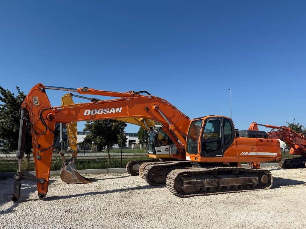 Doosan DX 340 LC 大型油圧ショベル12t以上（パワーショベル・ユンボ）