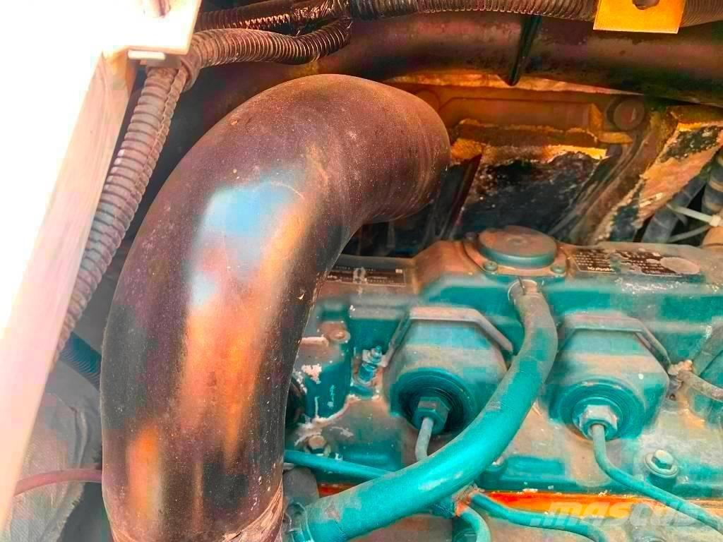 Kubota KX 163-5 ミニ油圧ショベル 7t以下（ミニユンボ・ミニディガー）